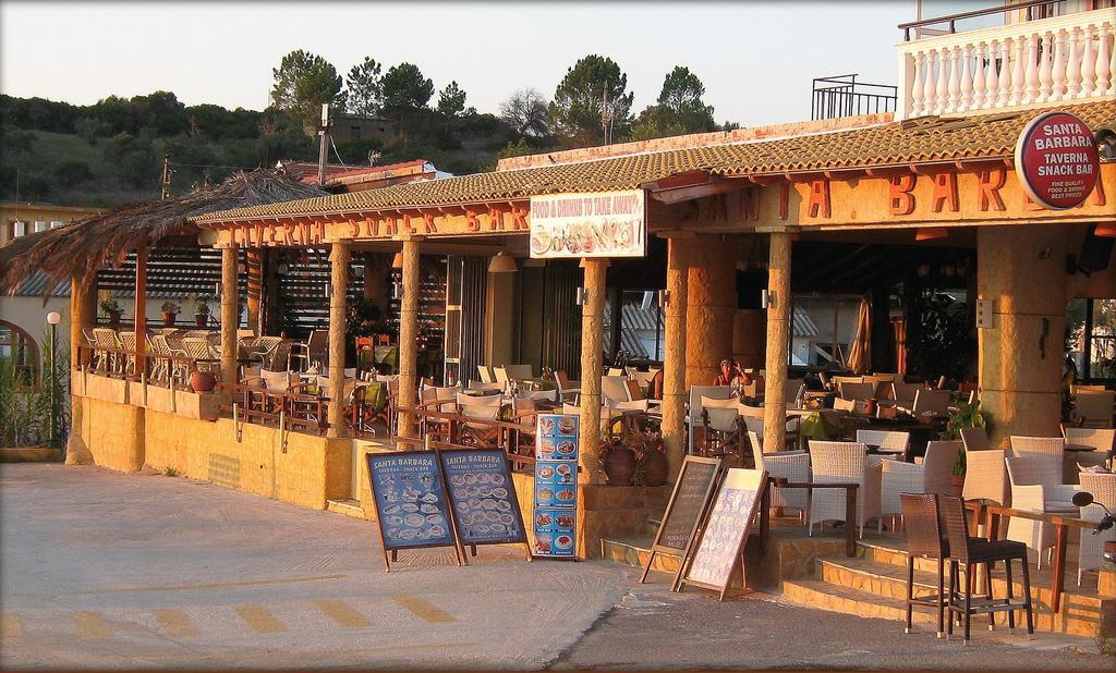 Santa Barbara Lakis Apartments Perivólion Dış mekan fotoğraf