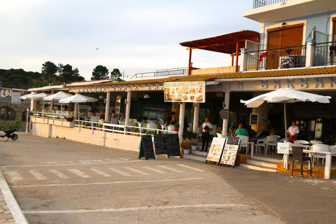 Santa Barbara Lakis Apartments Perivólion Dış mekan fotoğraf